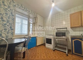 Продается 2-комнатная квартира, 49.7 м2, Ревда, улица Карла Либкнехта, 31