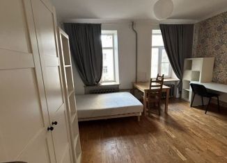 Сдаю в аренду квартиру студию, 27 м2, Санкт-Петербург, 3-я линия Васильевского острова, 48