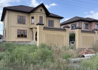 Продаю дом, 320 м2, Адыгея, улица Героев Отечества, 77