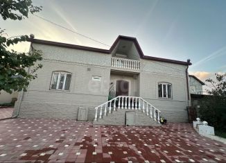 Продаю дом, 224 м2, посёлок городского типа Ленинкент, улица Будаева, 9