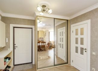 Продажа 2-комнатной квартиры, 61.3 м2, Тюмень, улица Академика Сахарова, 42