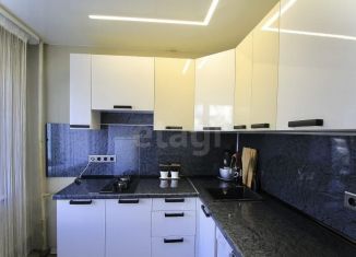 Продается 2-ком. квартира, 41 м2, Чита, проспект Советов, 14