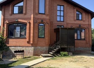 Продается дом, 267 м2, Армавир, улица Кропоткина, 12