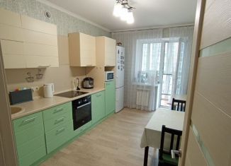 Продаю 2-ком. квартиру, 55 м2, Тольятти, Итальянский бульвар, 20