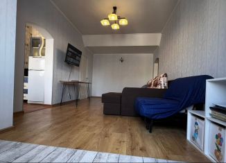 Сдаю 2-ком. квартиру, 70 м2, Краснодарский край, микрорайон Парус, 19А