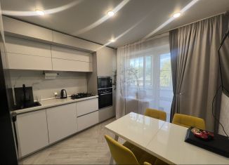 Продам четырехкомнатную квартиру, 85.6 м2, Сыктывкар, Западная улица, 7