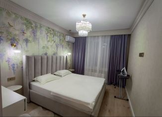 Сдам в аренду 2-комнатную квартиру, 80 м2, Махачкала, Кородинская улица, 28