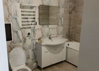 Продаю 1-ком. квартиру, 51.2 м2, Курган, улица Витебского, 5