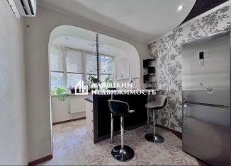 Продам 2-комнатную квартиру, 61 м2, Краснодар, улица имени Сергея Есенина, Музыкальный микрорайон