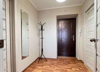 Продам 1-ком. квартиру, 41.3 м2, посёлок городского типа Яблоновский, улица Кобцевой, 1к1