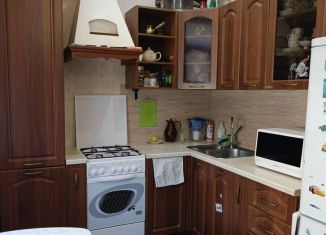 Продам четырехкомнатную квартиру, 80.3 м2, Саратов, улица Спартака, 5