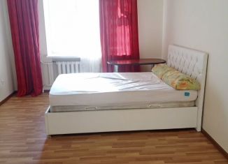 Сдается в аренду 2-ком. квартира, 60 м2, Тюмень, улица Московский Тракт, 87