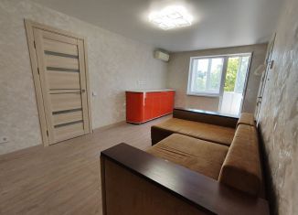 Продаю 3-ком. квартиру, 56 м2, Крым, Алупкинское шоссе, 10