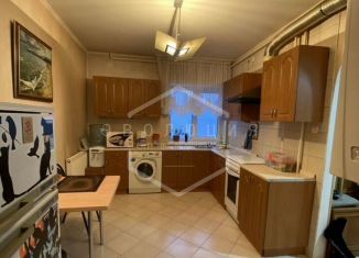 Продам 2-ком. квартиру, 40 м2, Калининград, улица Александра Невского, 102