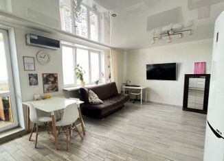 Продаю трехкомнатную квартиру, 90 м2, Республика Башкортостан, улица Академика Ураксина, 1