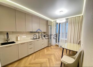 Сдам в аренду однокомнатную квартиру, 40 м2, Татарстан, улица Мансура Хасанова, 13А