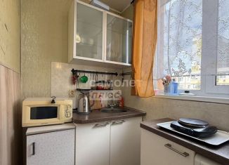 Продаю 1-ком. квартиру, 18 м2, Калуга, Сиреневый бульвар, 18