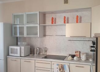 Аренда 3-ком. квартиры, 128.1 м2, Тольятти, Спортивная улица, 4Б