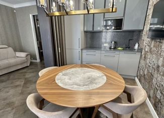 Сдаю в аренду двухкомнатную квартиру, 62 м2, Татарстан, Меридианная улица, 4