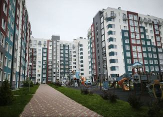 Продам 2-ком. квартиру, 61.3 м2, Калининград