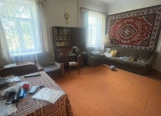 2-ком. квартира на продажу, 62.5 м2, Боровичи, улица Карла Либкнехта, 47