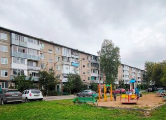 Продаю 3-комнатную квартиру, 47 м2, Пермь, улица Космонавта Леонова, 64