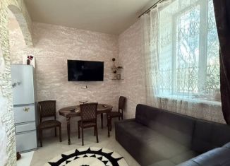 Сдам двухкомнатную квартиру, 66 м2, Крым, переулок Марченко, 7