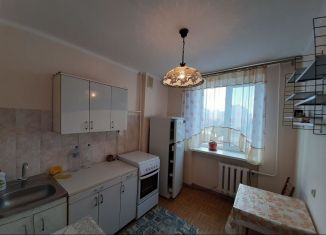 Сдача в аренду 1-комнатной квартиры, 37 м2, Евпатория, улица Короленко, 4