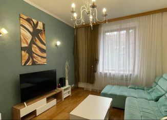 Продается 3-комнатная квартира, 69 м2, Мурманск, проспект Ленина, 94