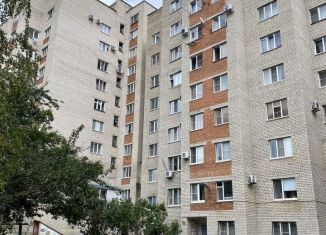 Продается 3-комнатная квартира, 80 м2, Ставрополь, улица 45-я Параллель, 22