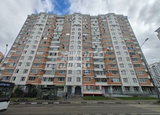 Продажа 2-комнатной квартиры, 64 м2, Лобня, улица Катюшки, 52