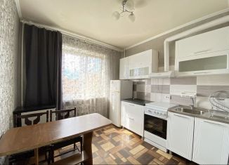 Продаю 1-комнатную квартиру, 38 м2, Липецк, улица имени С.Л. Шуминского