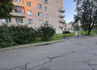 Аренда 2-ком. квартиры, 49.5 м2, Санкт-Петербург, Детскосельский бульвар