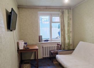 Продажа 2-комнатной квартиры, 41.1 м2, Киров, улица Добролюбова, 10