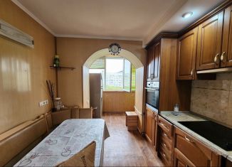 Продается 2-комнатная квартира, 52 м2, Пятигорск, Ессентукская улица, 76