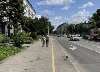 Продам 3-ком. квартиру, 65.2 м2, Калининград, Печатная улица, 47