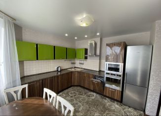 Сдача в аренду 3-ком. квартиры, 85 м2, Екатеринбург, улица Калинина, 3, Орджоникидзевский район