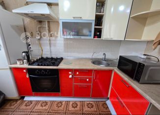 Продам трехкомнатную квартиру, 66.5 м2, Чебоксары, улица 139-й Стрелковой Дивизии, 16