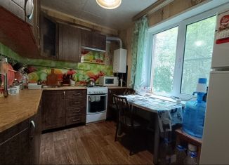 Продается 2-ком. квартира, 45 м2, Калуга, улица Валентины Никитиной, 45