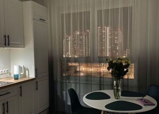 Продается 1-ком. квартира, 46 м2, Махачкала, Луговая улица, 141