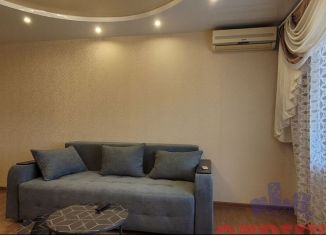 Сдаю двухкомнатную квартиру, 51.2 м2, Крымск, Коммунистическая улица, 2