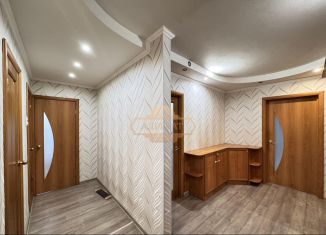 Сдам в аренду трехкомнатную квартиру, 68.5 м2, Петергоф, Ропшинское шоссе, 13