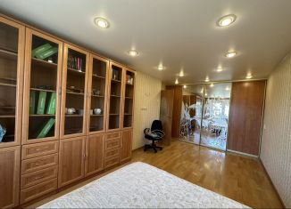 Продам 2-комнатную квартиру, 50.1 м2, Санкт-Петербург, улица Димитрова