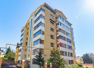 Продается трехкомнатная квартира, 86 м2, Сочи, Первомайская улица, 6