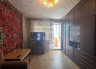 Продаю 3-ком. квартиру, 60 м2, Дзержинск, улица Комбрига Патоличева, 1