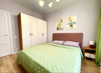 Сдам в аренду однокомнатную квартиру, 30 м2, Сочи, улица Искры, 66/9к6