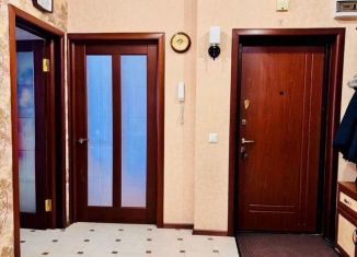 Продается 3-комнатная квартира, 77.4 м2, Курск, улица Герцена, 3