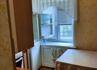 Сдам в аренду 4-комнатную квартиру, 65 м2, Елабуга, проспект Нефтяников, 16А