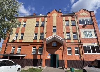 Продам 2-ком. квартиру, 54 м2, Татарстан, улица Строителей, 11А