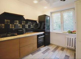 Продаю 2-ком. квартиру, 48.7 м2, Тюмень, Ткацкий проезд, 18